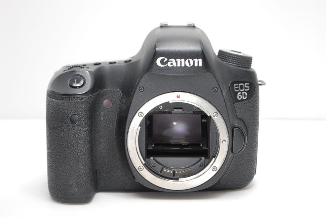 ❤️Canon EOS 6D❤️軽量モデル 中級者向け一眼レフ Wi-Fi内蔵 - メルカリ