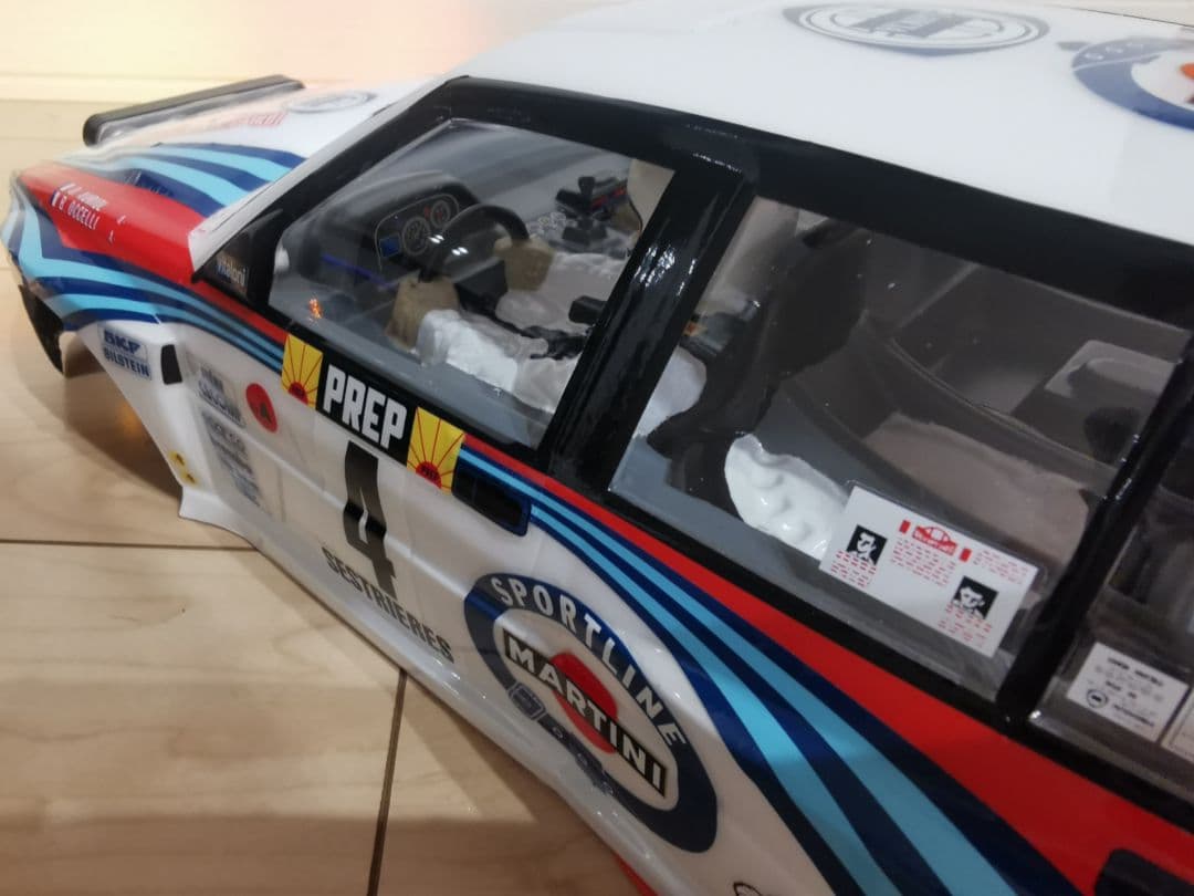 m*a様 タミヤ ランチア デルタ インテグラーレ LED18灯 ダクト開口 ド