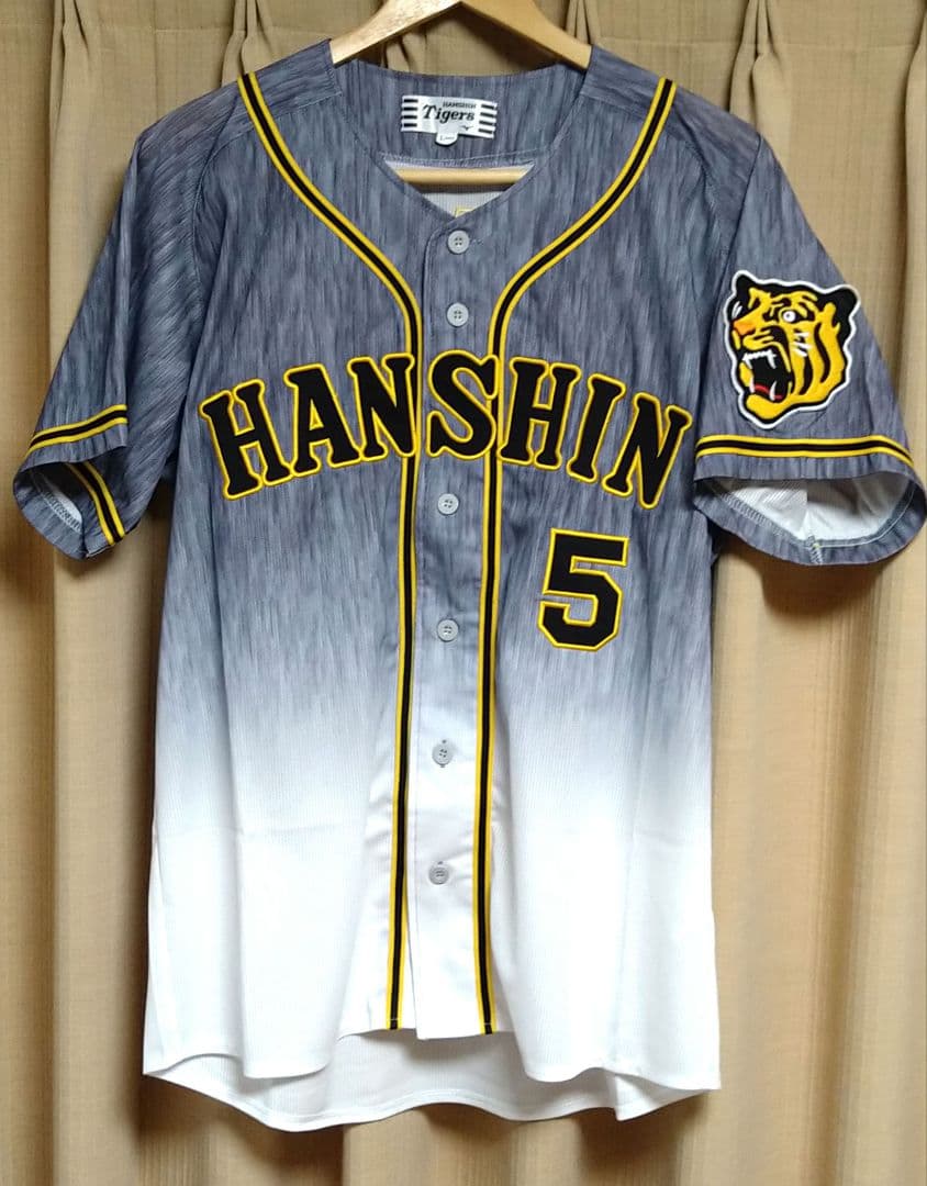 阪神タイガース ビジターレプリカユニフォーム2020年モデル 近本