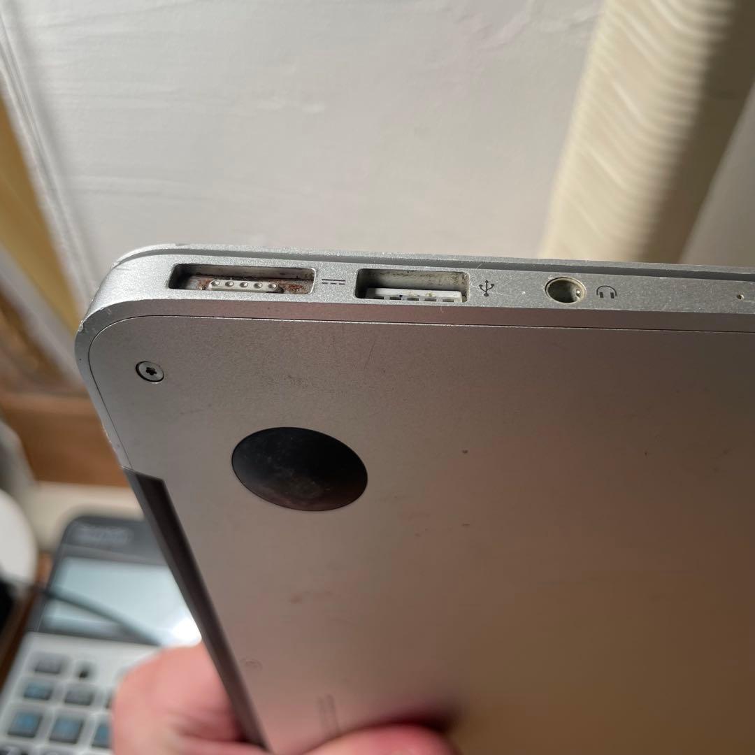 MacBook本体 MacBook Air 1.3GHz i5 4GB