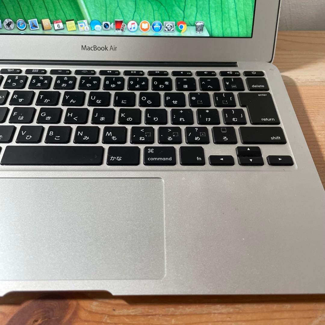 MacBook本体 MacBook Air 1.3GHz i5 4GB