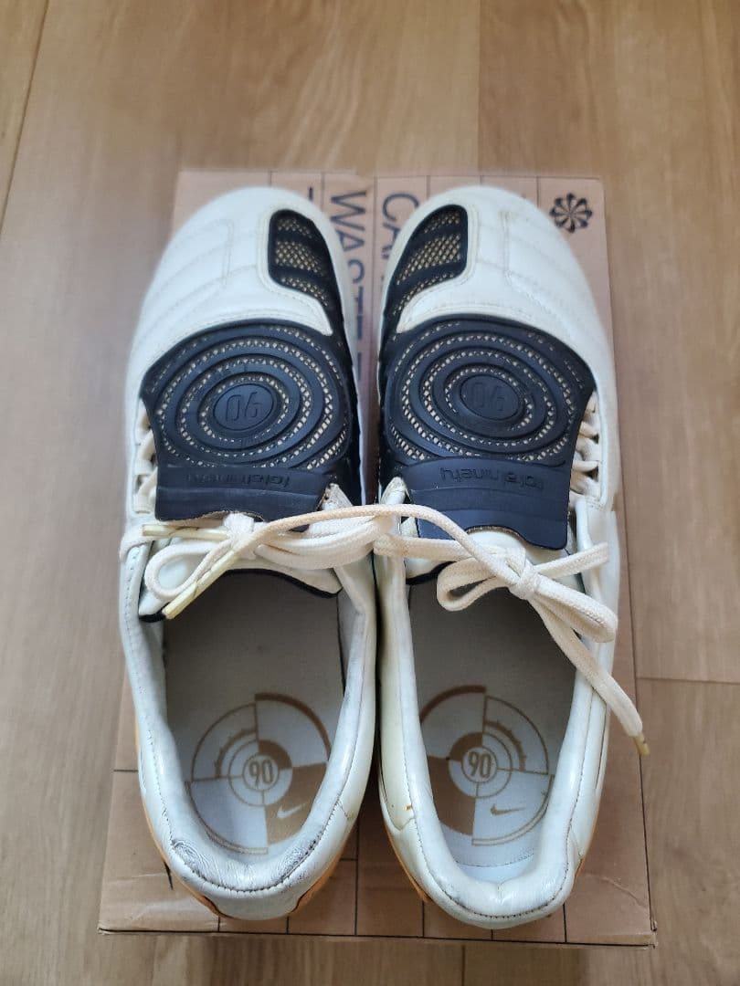 ナイキ Nike Total90 トータル90 26.5cm
