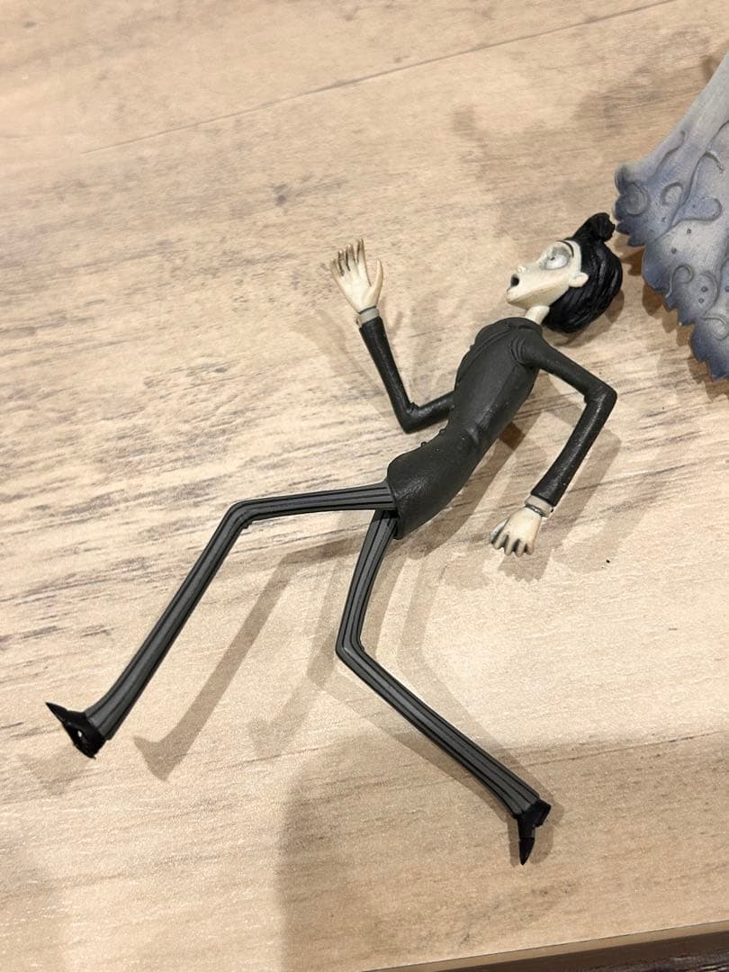 コープスブライド　フィギュア　エミリー　ティム・バートン ビクター フィギュア