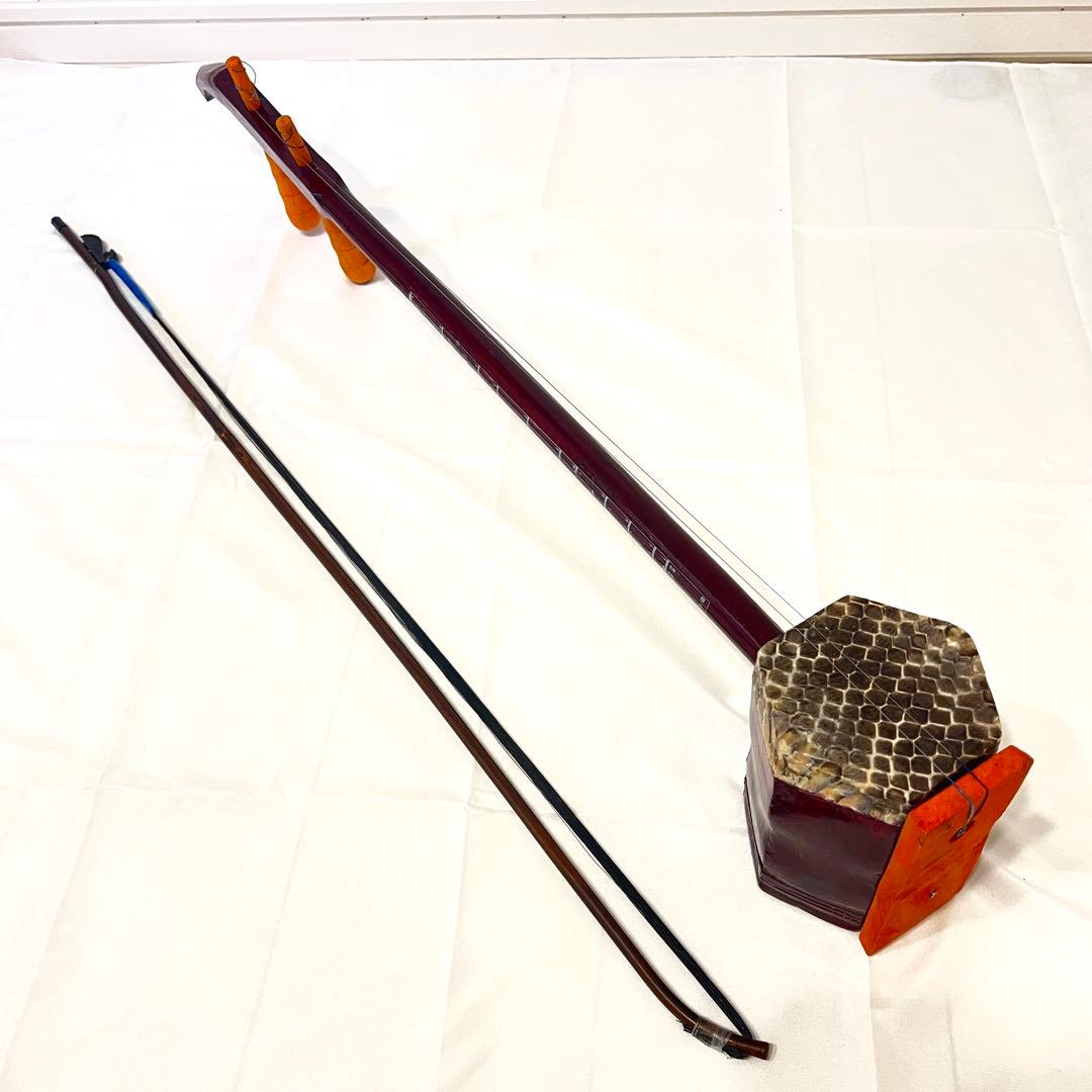 二胡弦 蛇皮 専用ケース付 儒風雅韻 中国 上海 - メルカリ