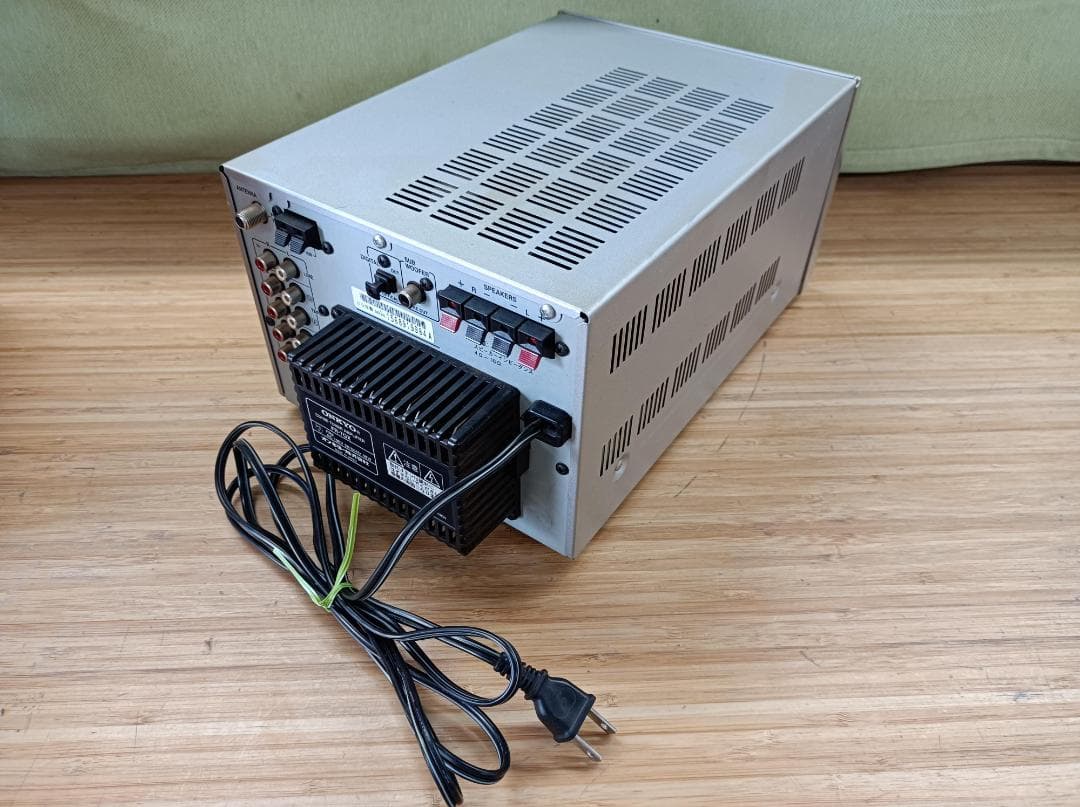 都《SCSUV》ONKYO アンプ　システムコンポ　FR-7GX　D-S7GX