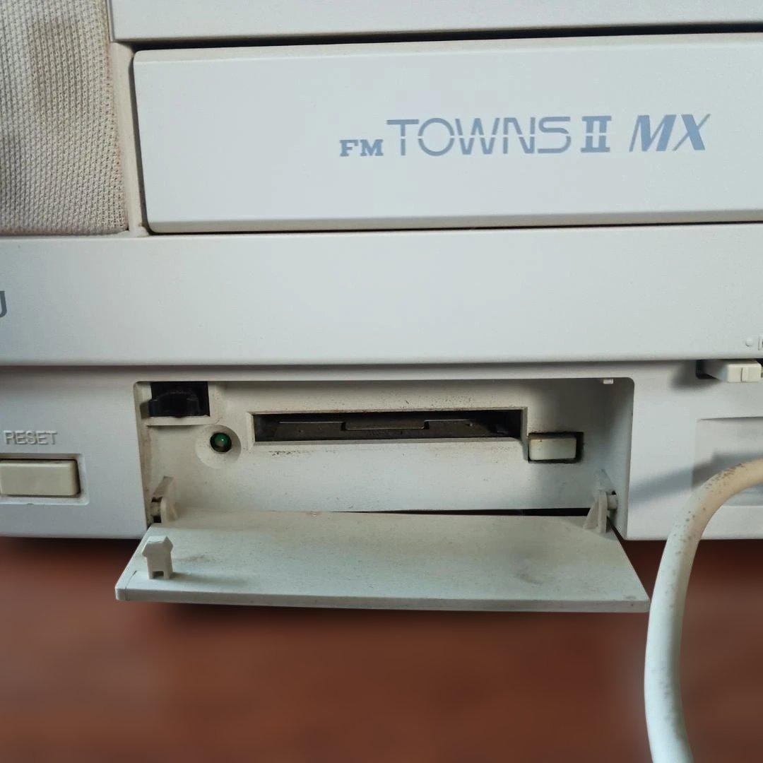 レトロPC FM-Towns Ⅱ モデルMX20 通電のみ確認の本体 ジャンク - メルカリ