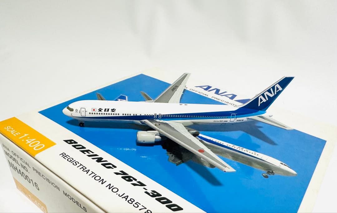 全日空商事1/400 ANA 767-300 モデル NH40016 - メルカリ