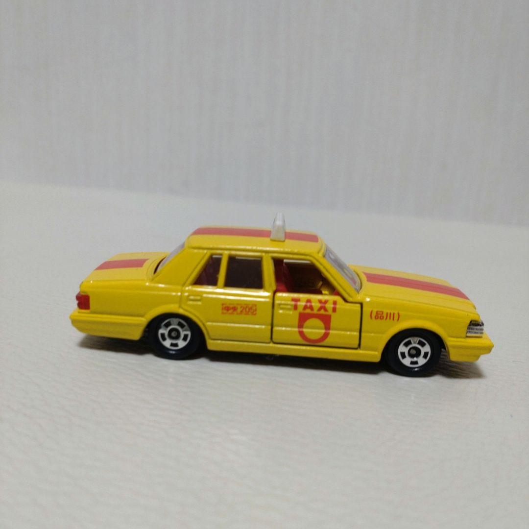 トミカ CROWN TAXI 1/65