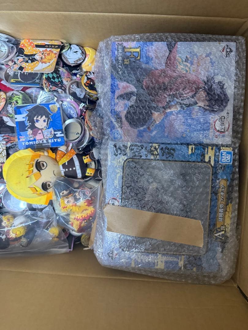 鬼滅の刃 グッズまとめ売り 500個以上