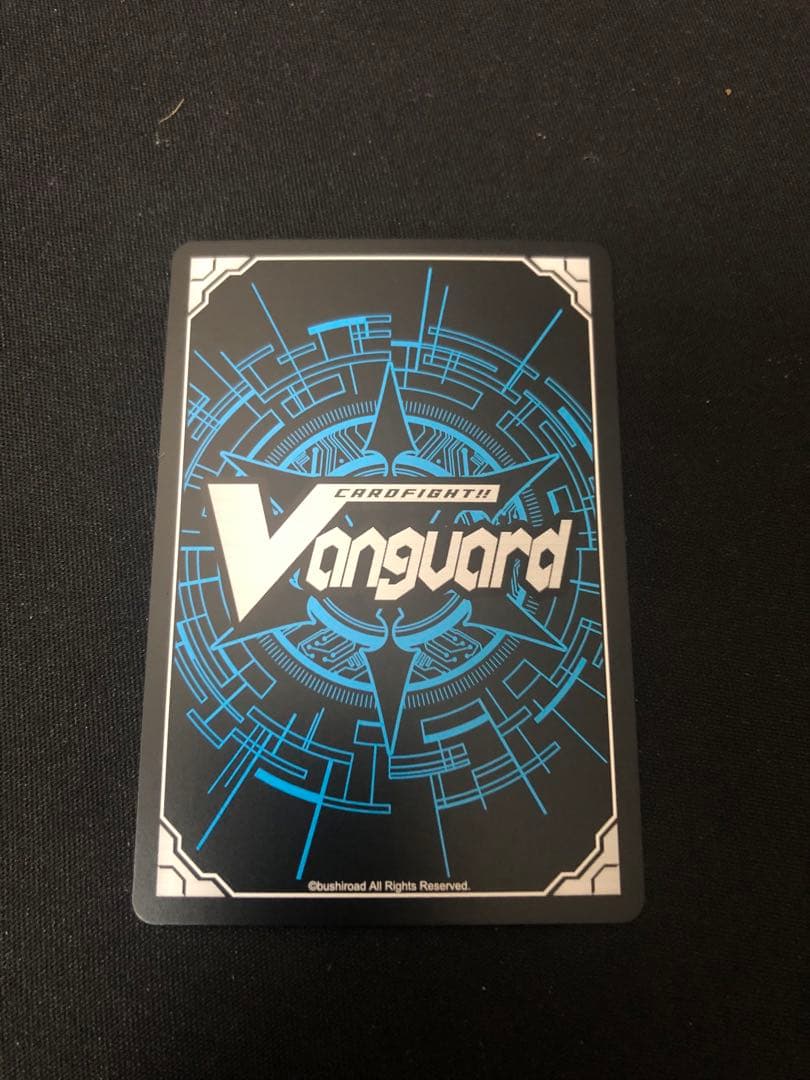 しょぼん出品 焔の巫女シンディ Re+ 3枚