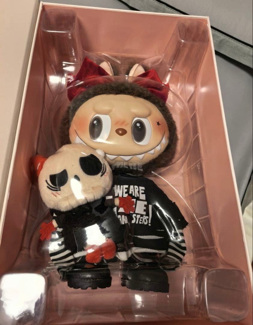 POPMART Labubu バレンタイン限定　Catch Me If You