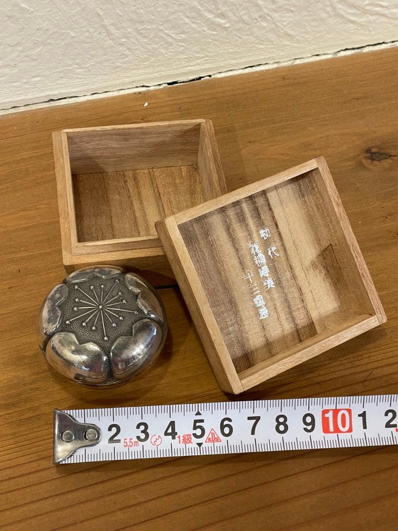 純銀製　初代花柳寿美　十三回忌　香合 茶道具 骨董品 アンティーク シルバー