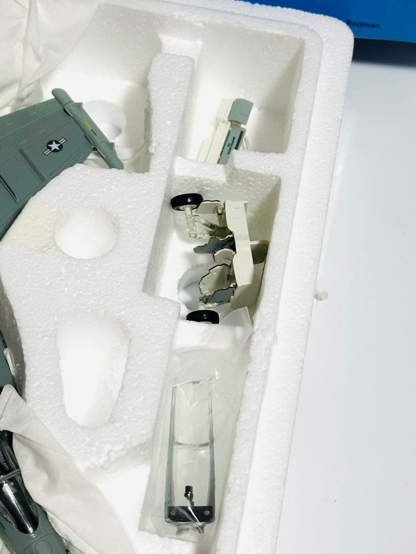 ホビーマスター EA-18G Growler 1/72 VAQ-141 厚木基地