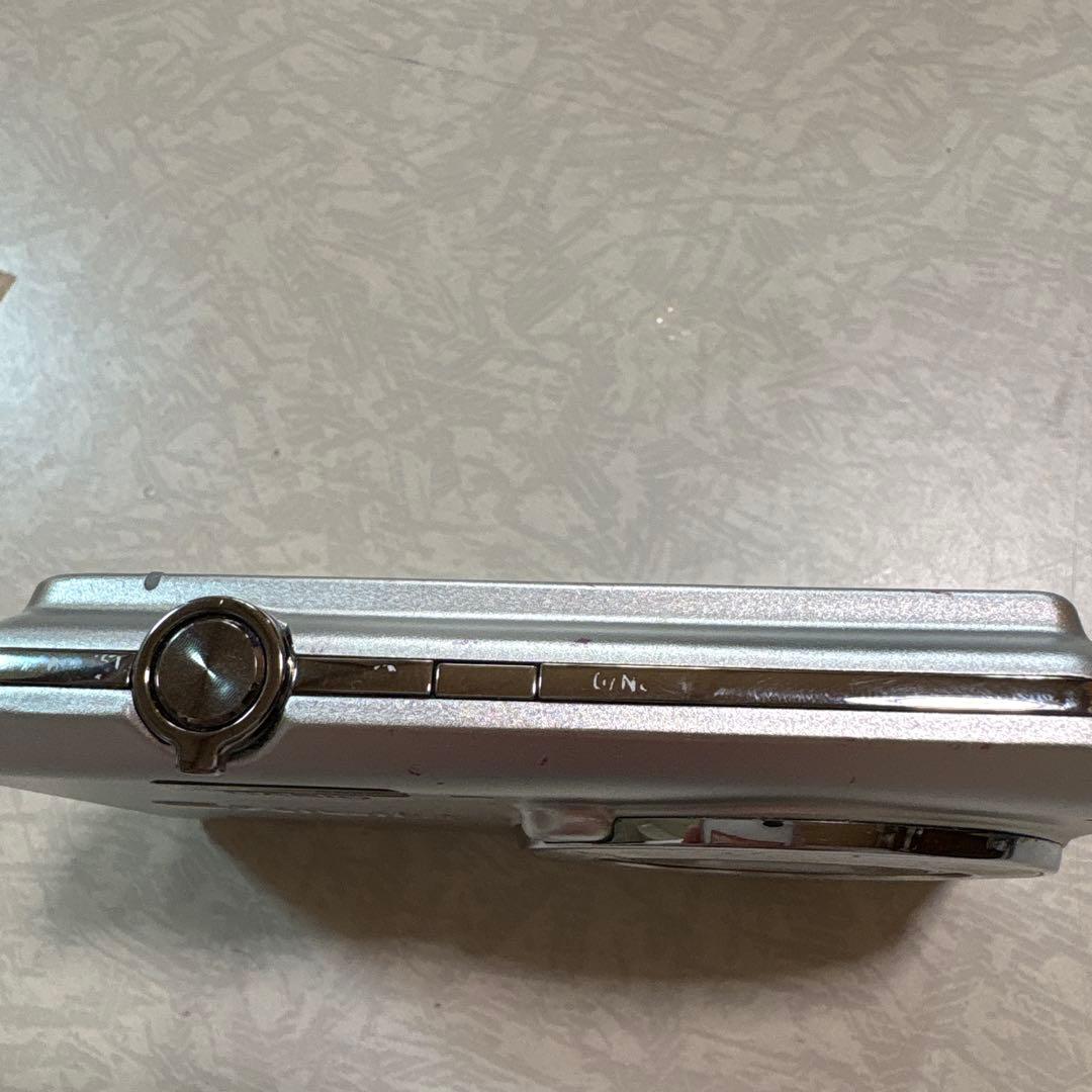 CASIO EXILIM 16.1MP コンパクトデジタルカメラ