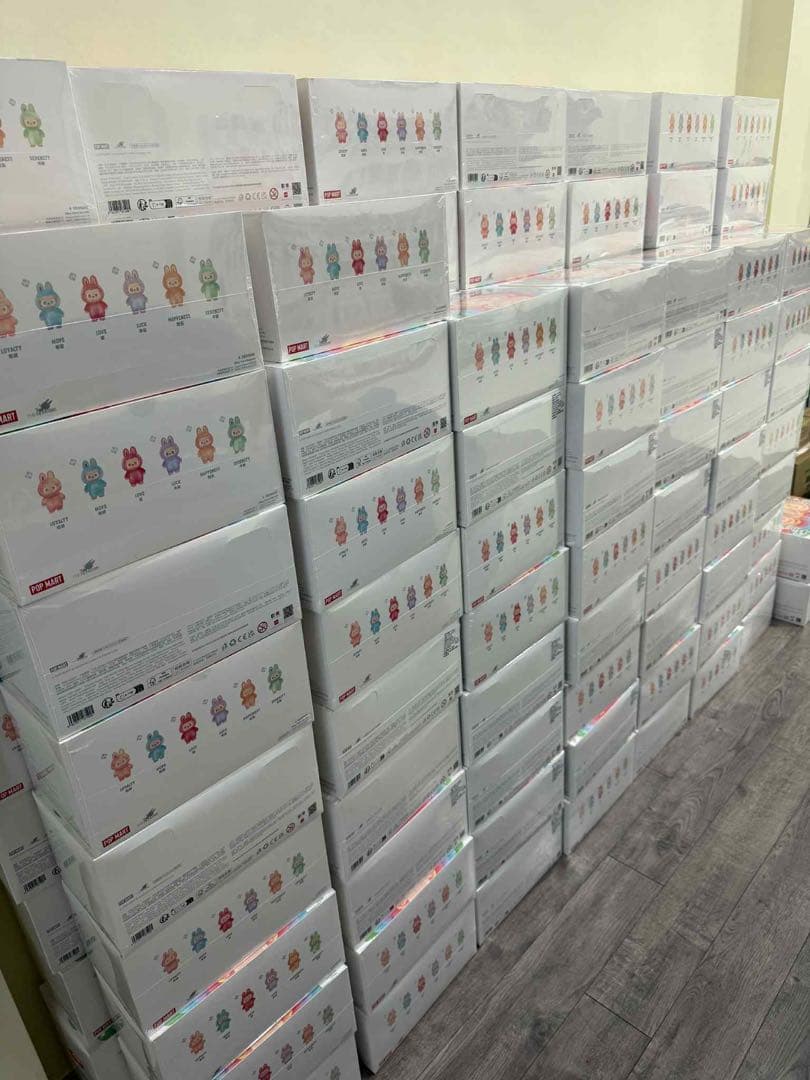 ポップマート Big into Energy ぬいぐるみ アソート 1box