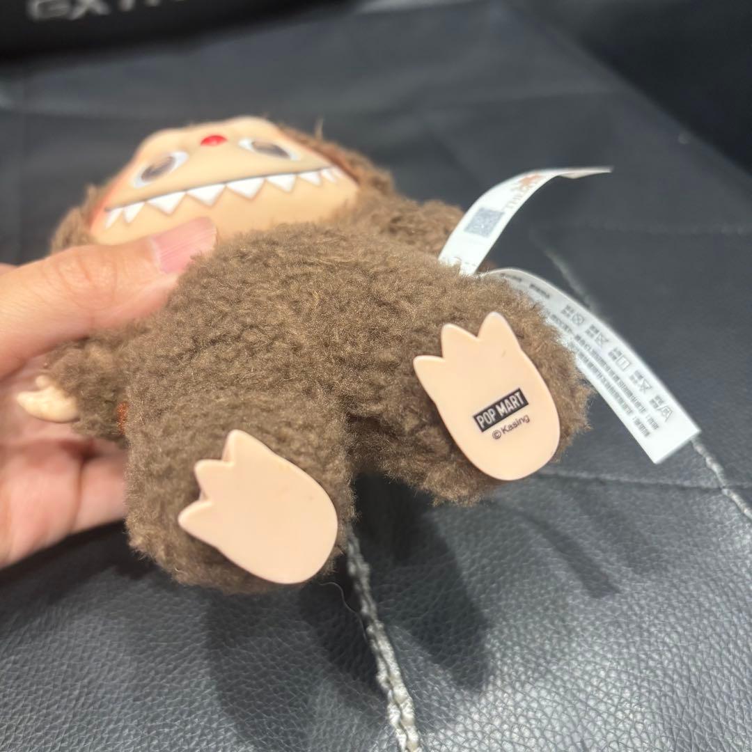 POP MART ラブブ マカロン シークレット Chestnut Cocoa - メルカリ