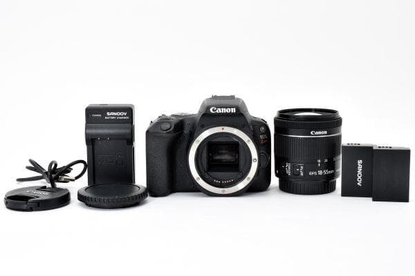 ショット数39回】キャノン Canon EOS Kiss X9 レンズキット - メルカリ