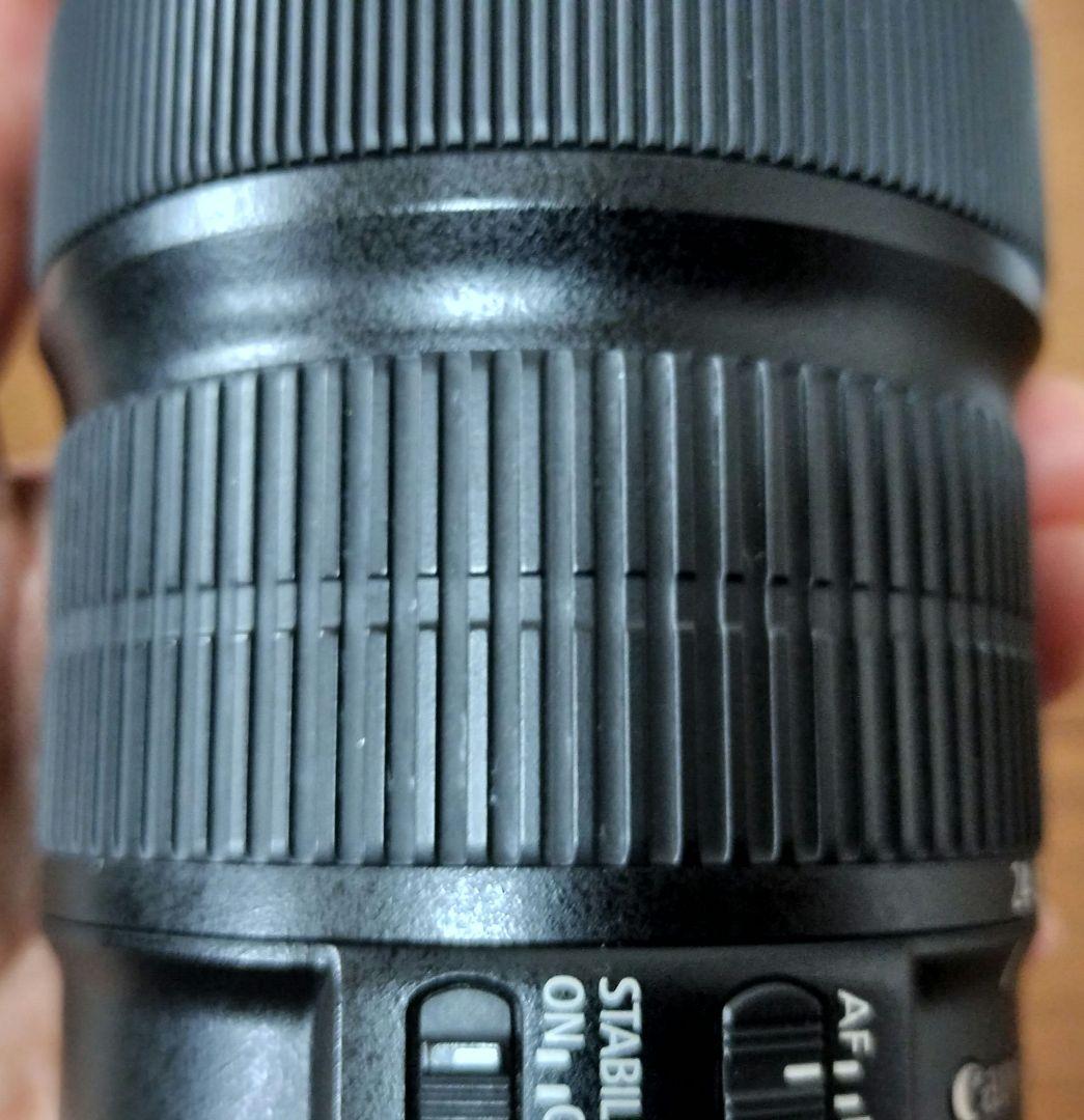 キヤノンEF24-105mm F3.5-5.6 IS STM EW-83M 付き