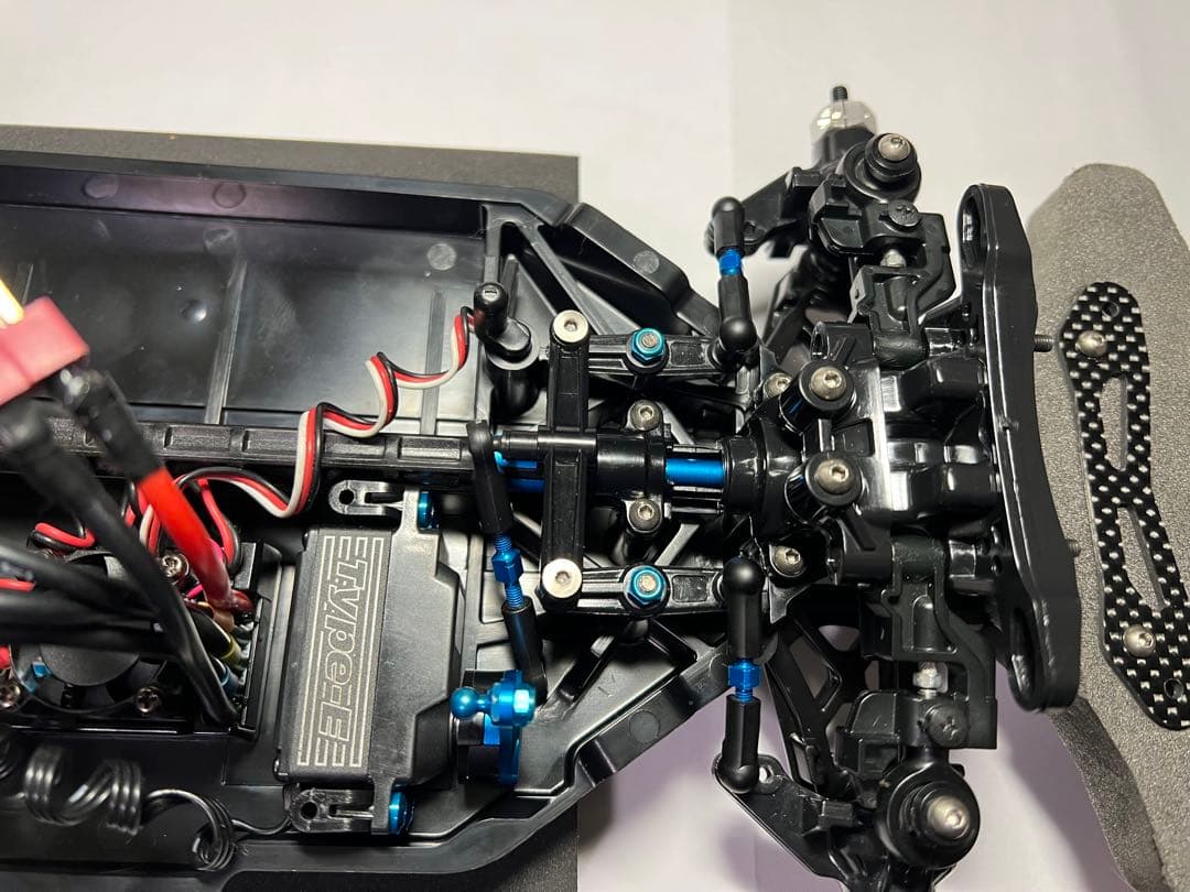 タミヤ　TT-02 完成車　メカ付きブラシレスモーター