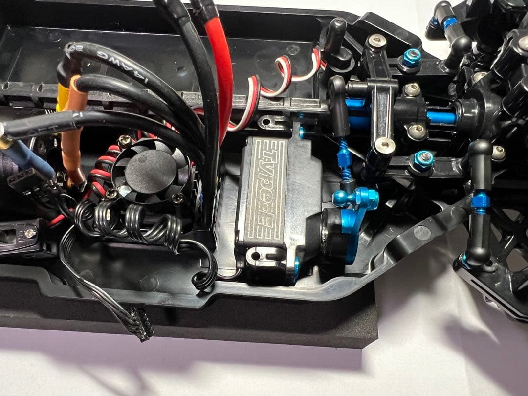 タミヤ　TT-02 完成車　メカ付きブラシレスモーター