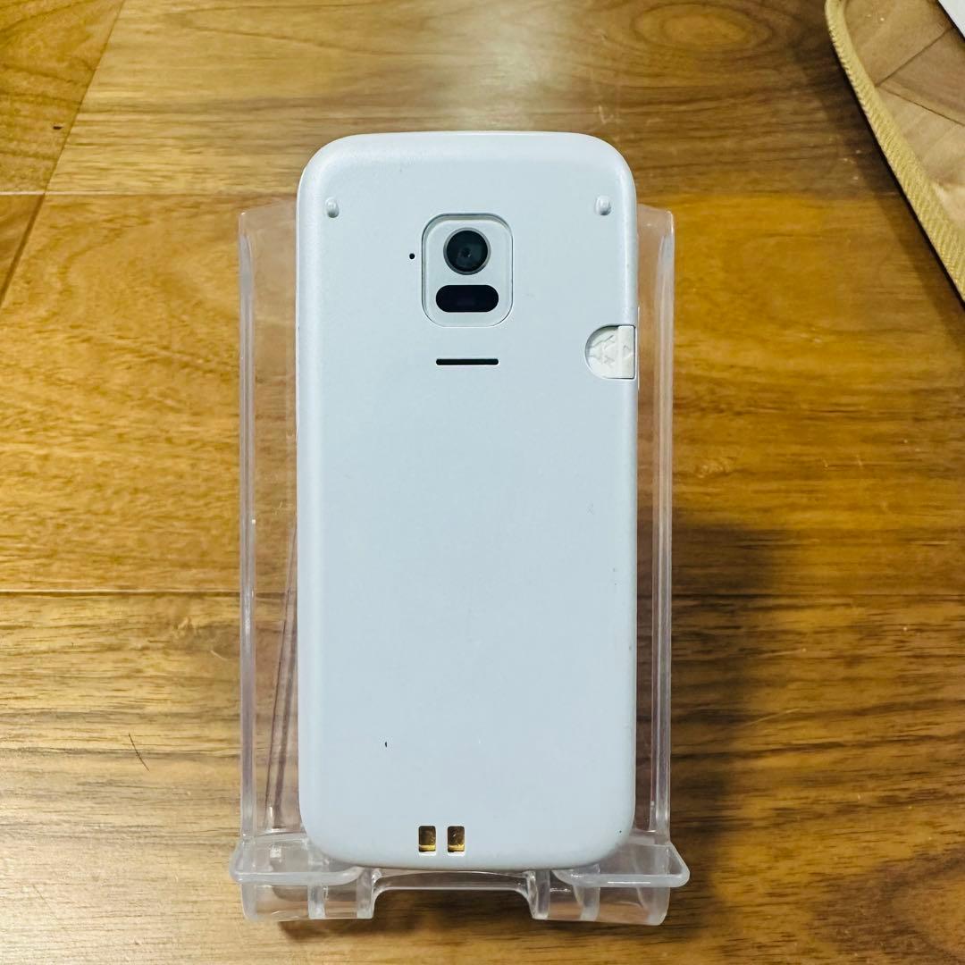 ドコモ らくらくホン F-01M ホワイト通電確認済 初期化済 - メルカリ