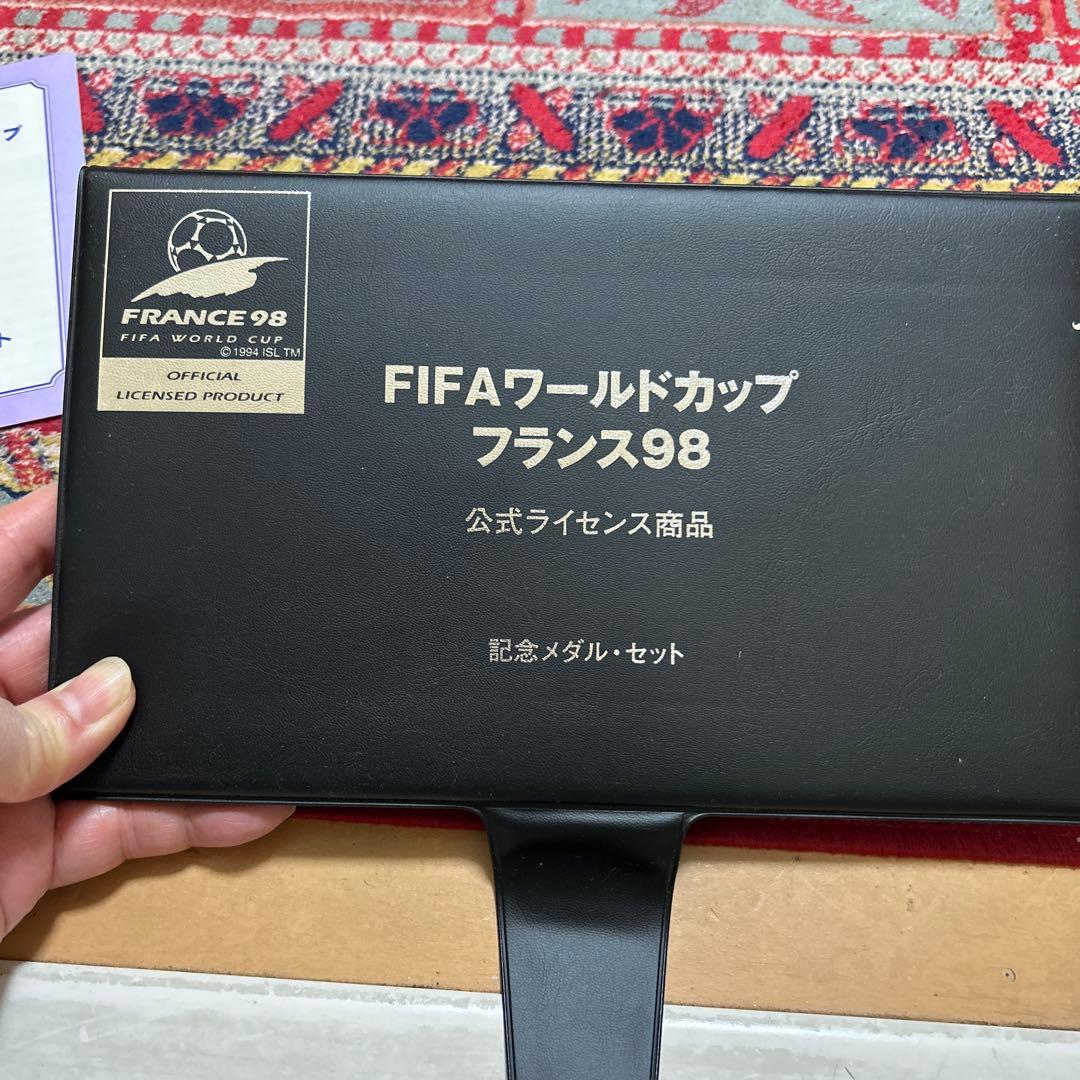 FIFAワールドカップ フランス98 記念メダルセット - メルカリ