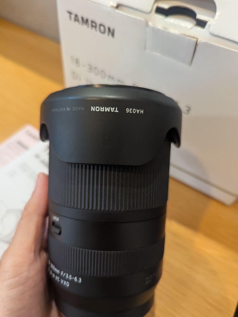 美品TAMRON18-300mm F3.5-6.3 Di III-AVCVXD