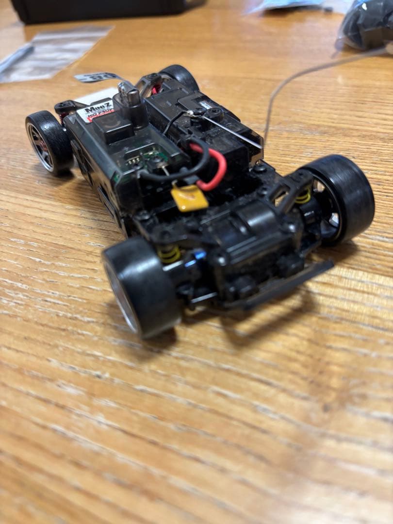 京商ミニッツ　AWD スカイラインR34 ドリフトタイヤ　ボディ色変更（塗装）