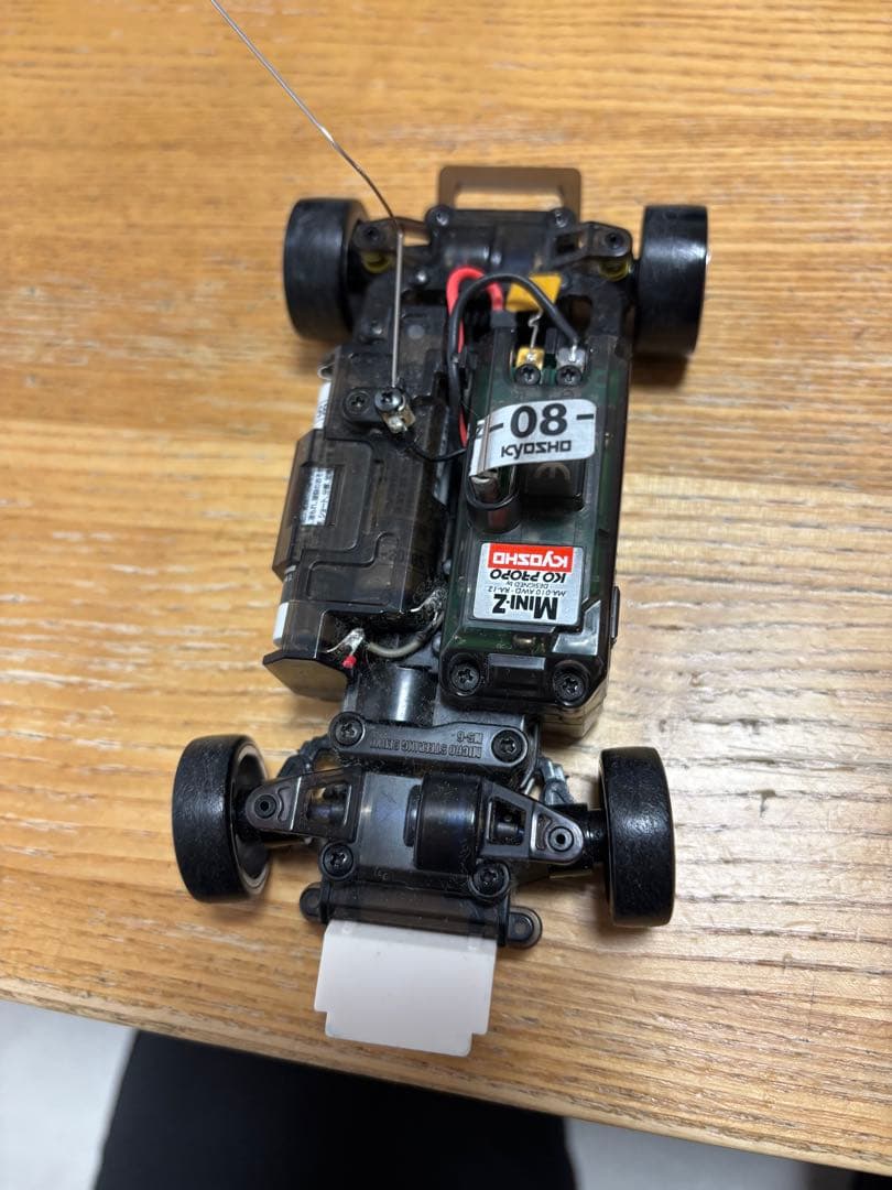 京商ミニッツ　AWD スカイラインR34 ドリフトタイヤ　ボディ色変更（塗装）