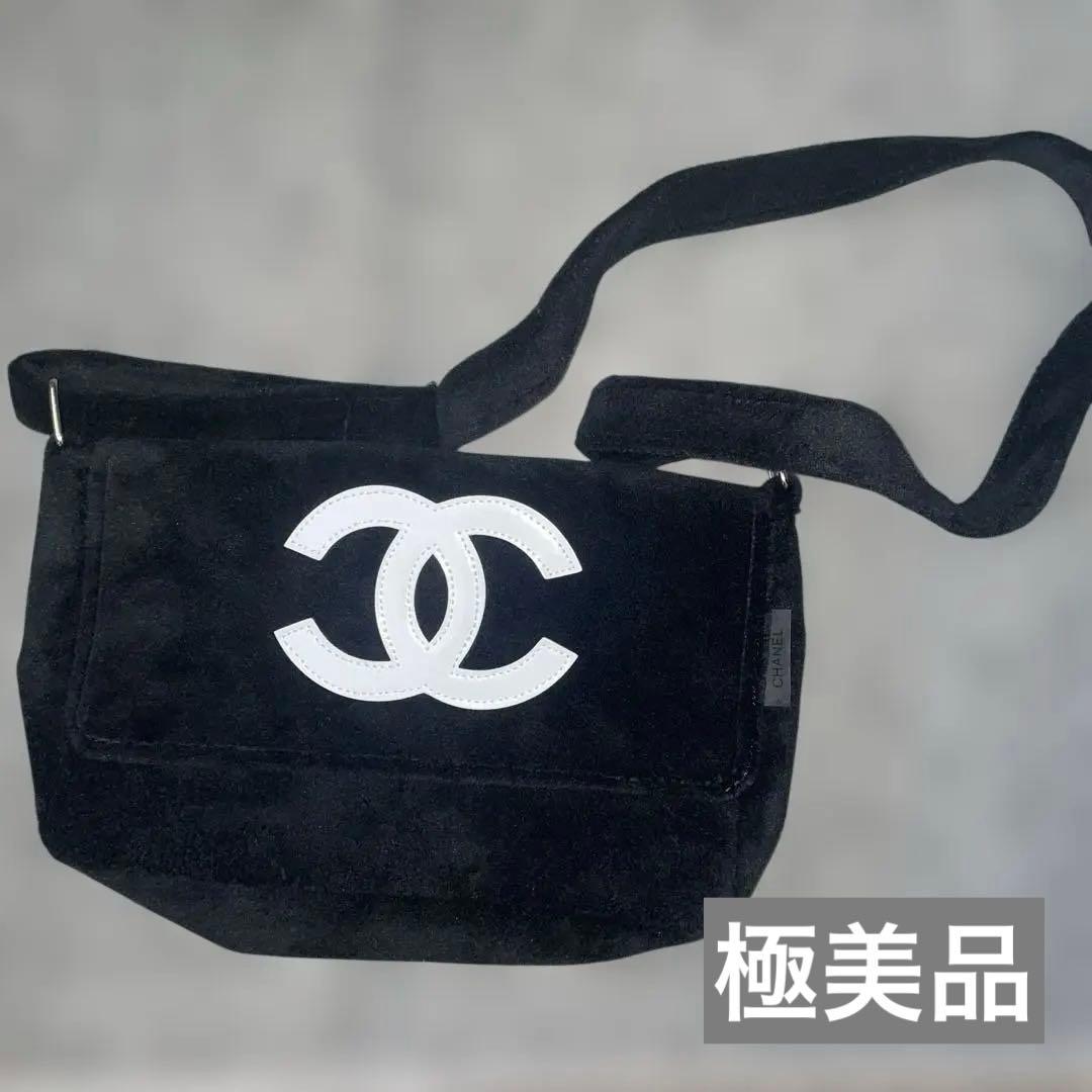 CHANEL ノベルティブラック ショルダーバッグ - メルカリ