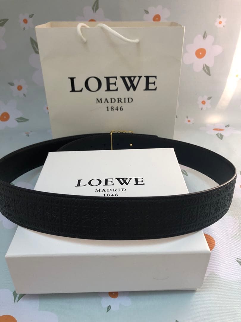 ロエベ アナグラムバックルベルト レザー EUR95/110センチ 超美品