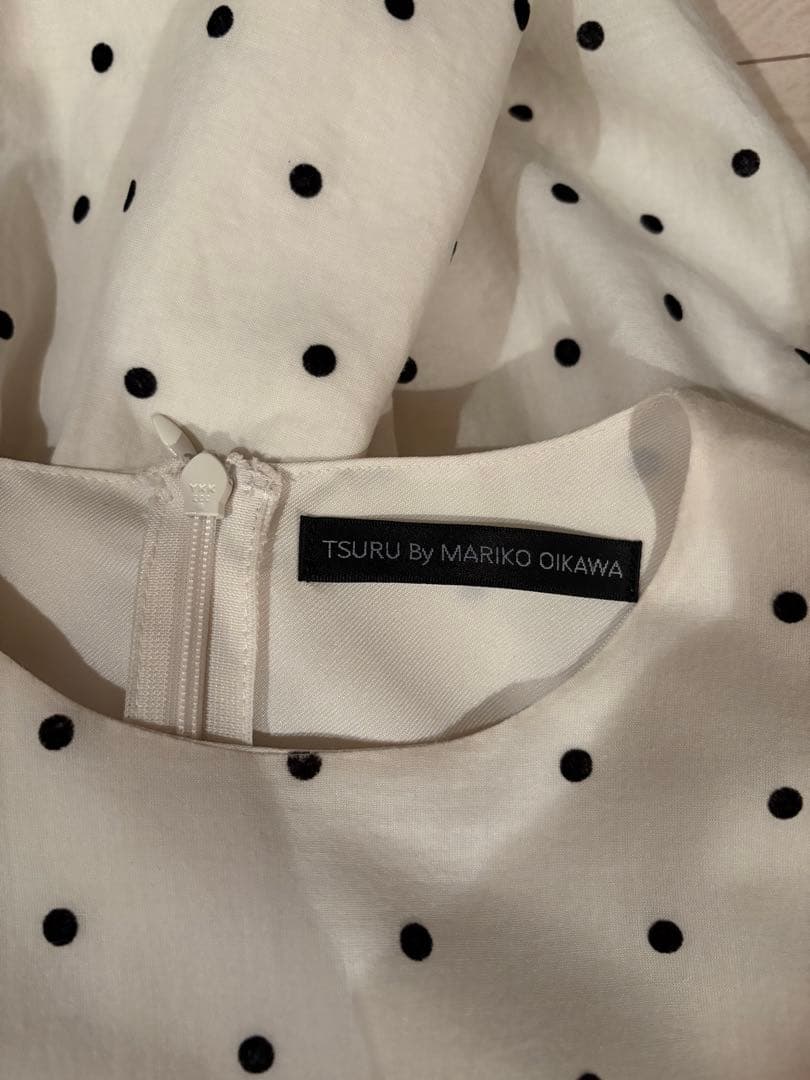 ツルバイマリコオイカワ ドットパフスリーブペプラム ブラウス