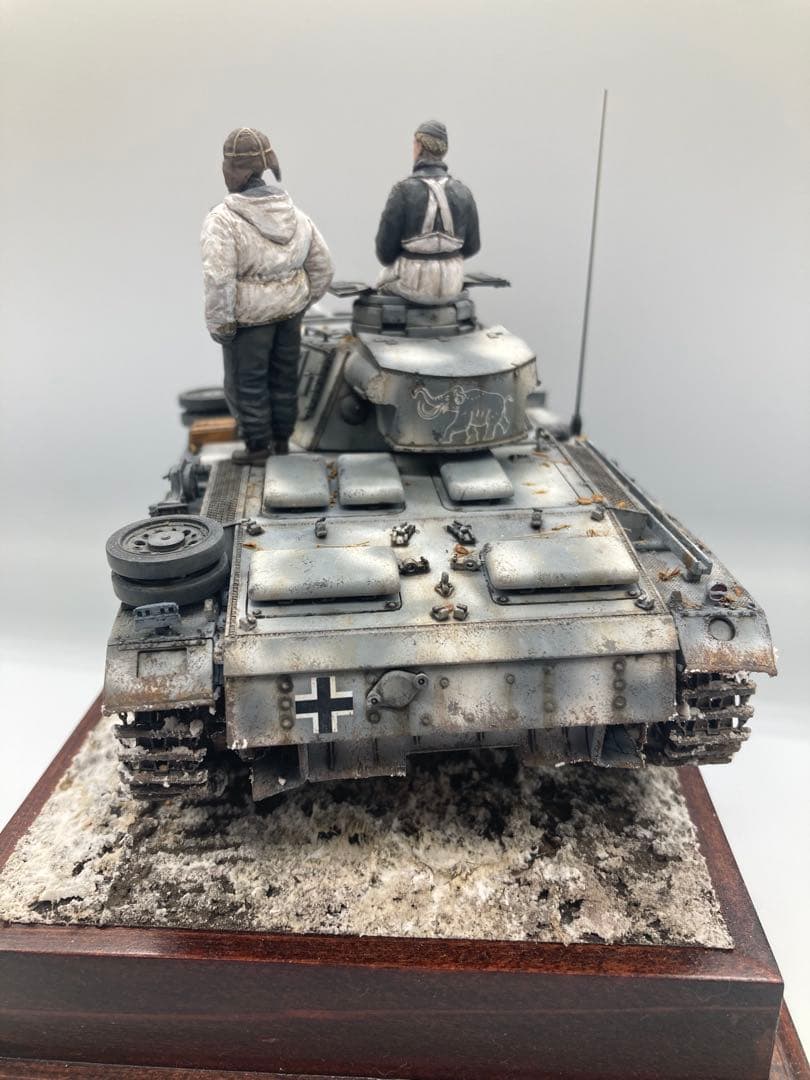 戦車模型完成品 1/35 3号戦車L型 ヴィネット全塗装済み完成品
