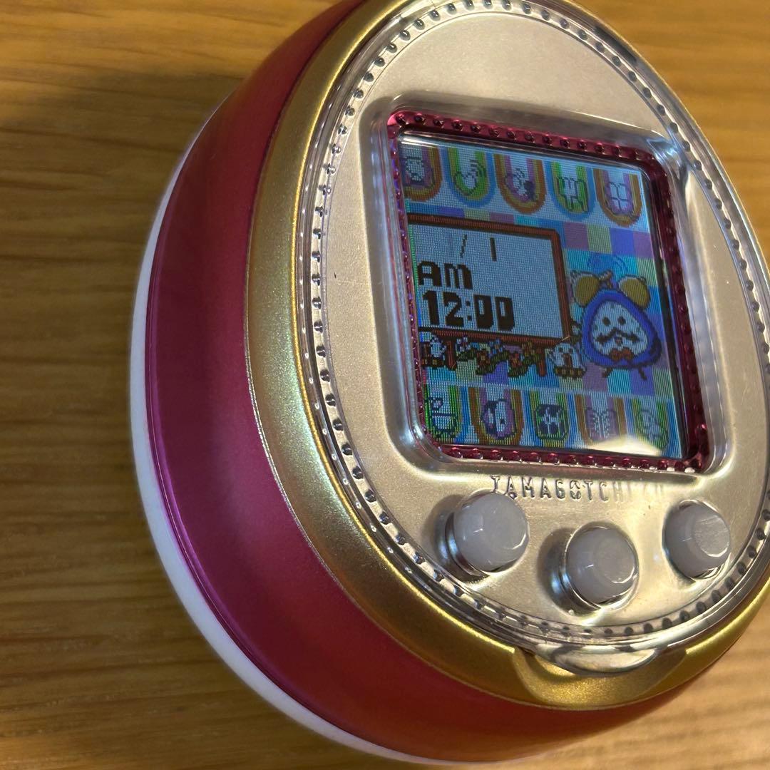 TAMAGOTCHI 4U たまごっち ピンク 本体 チャームストラップ＆カバー