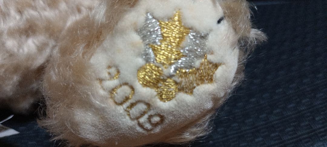 メリーソート社製テディベア （真紅のマントに金の縫取り）