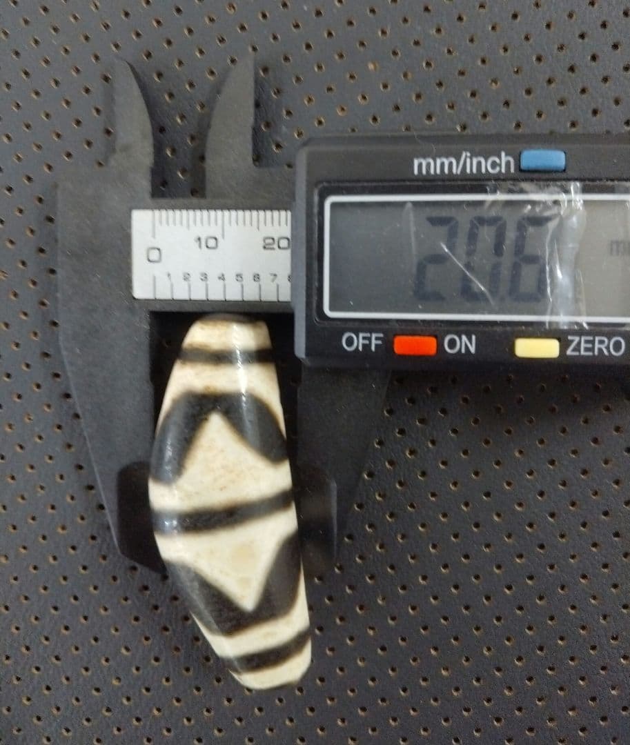 611天珠　湾月　双虎牙天珠　dzibeads！