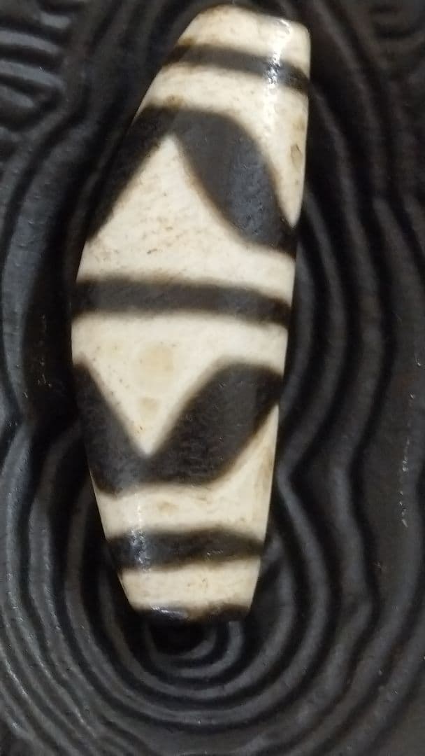 611天珠　湾月　双虎牙天珠　dzibeads！