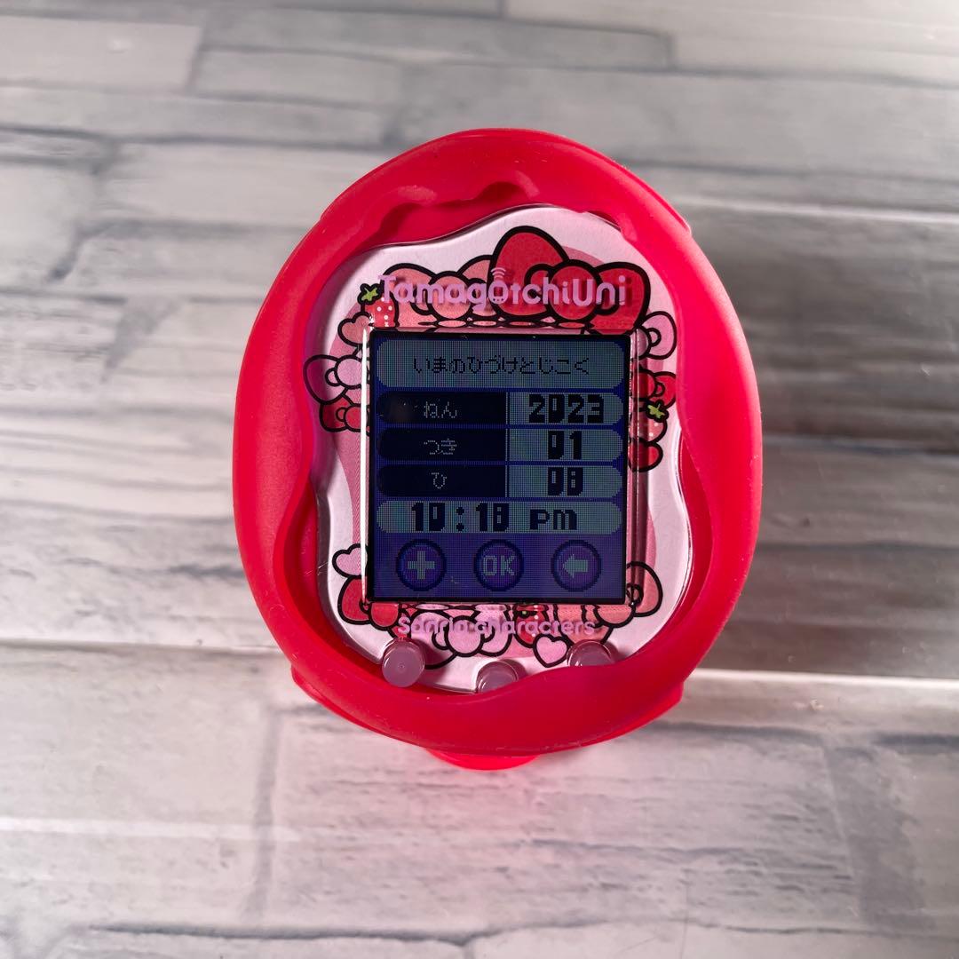 たまごっちユニ tamagotchi uni サンリオコラボ バンダイ