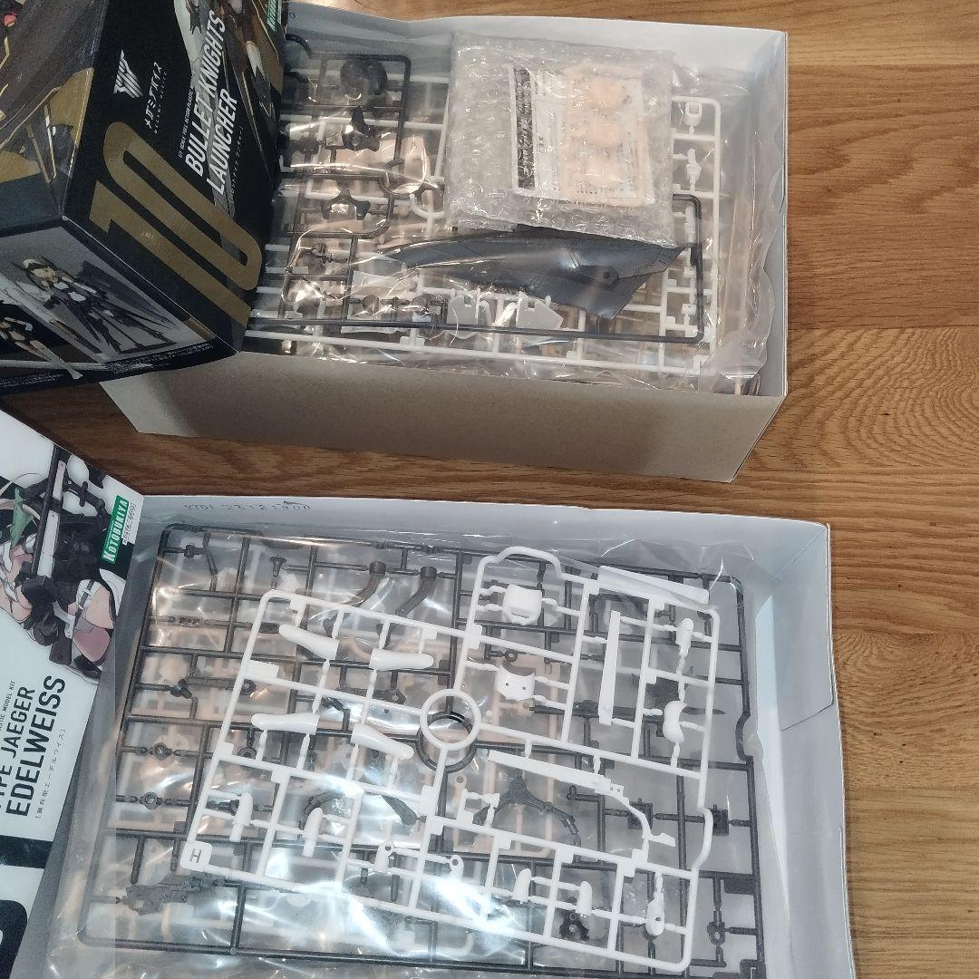 未開封　武装神姫 　メガミデバイス 　プラモデル