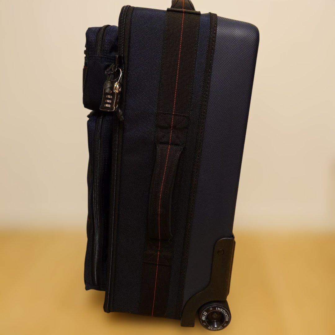 イノベーター INNOVATOR ソフトキャリーケース ネイビー - メルカリ