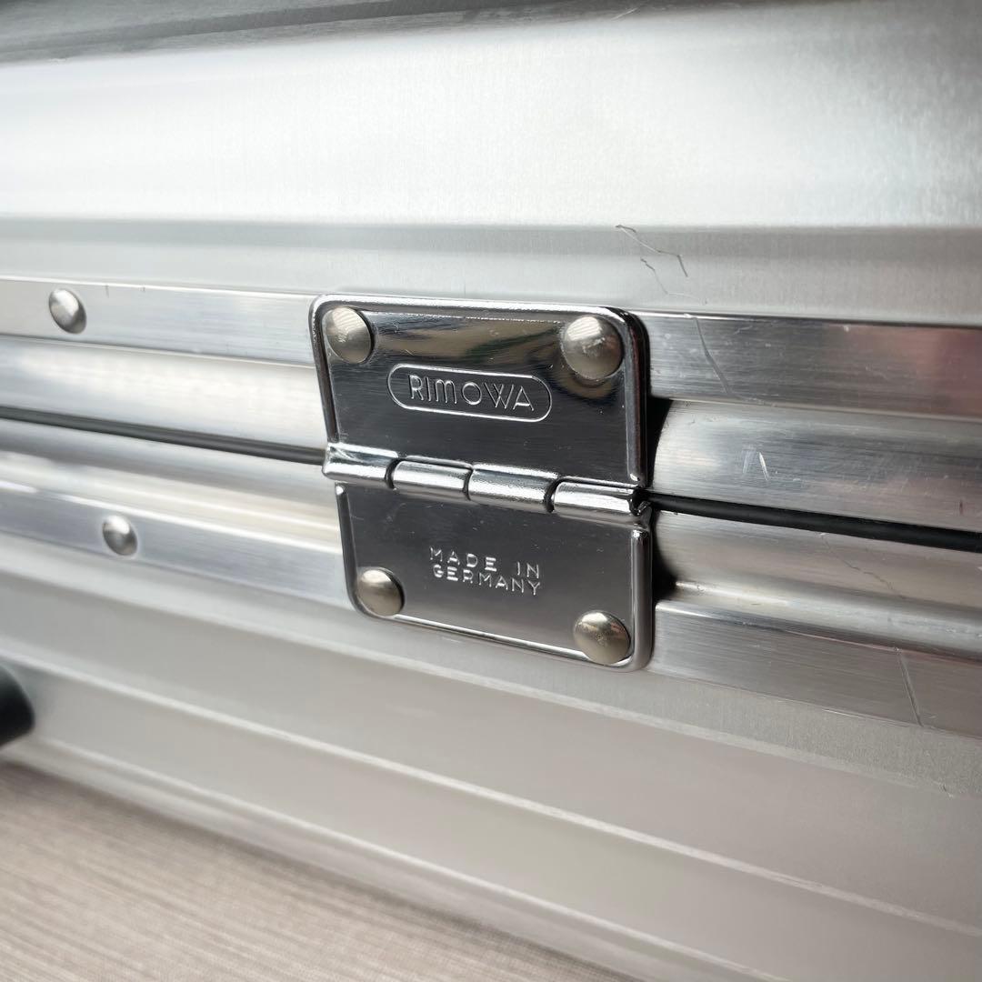 リモワ✨919.52『Lufthansa』廃盤 2輪 キャビン・トロリー 35L - メルカリ