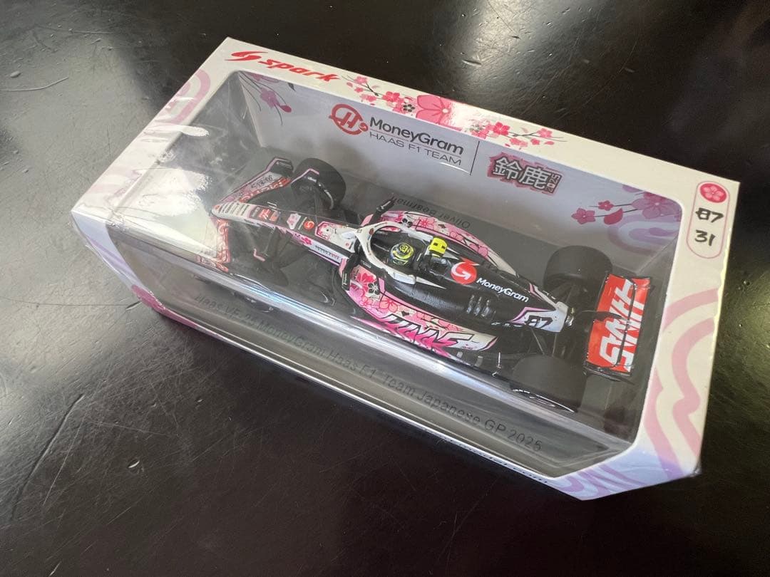 F1 HAAS ハース日本GPカラー1:43 オリバーベアマン - メルカリ