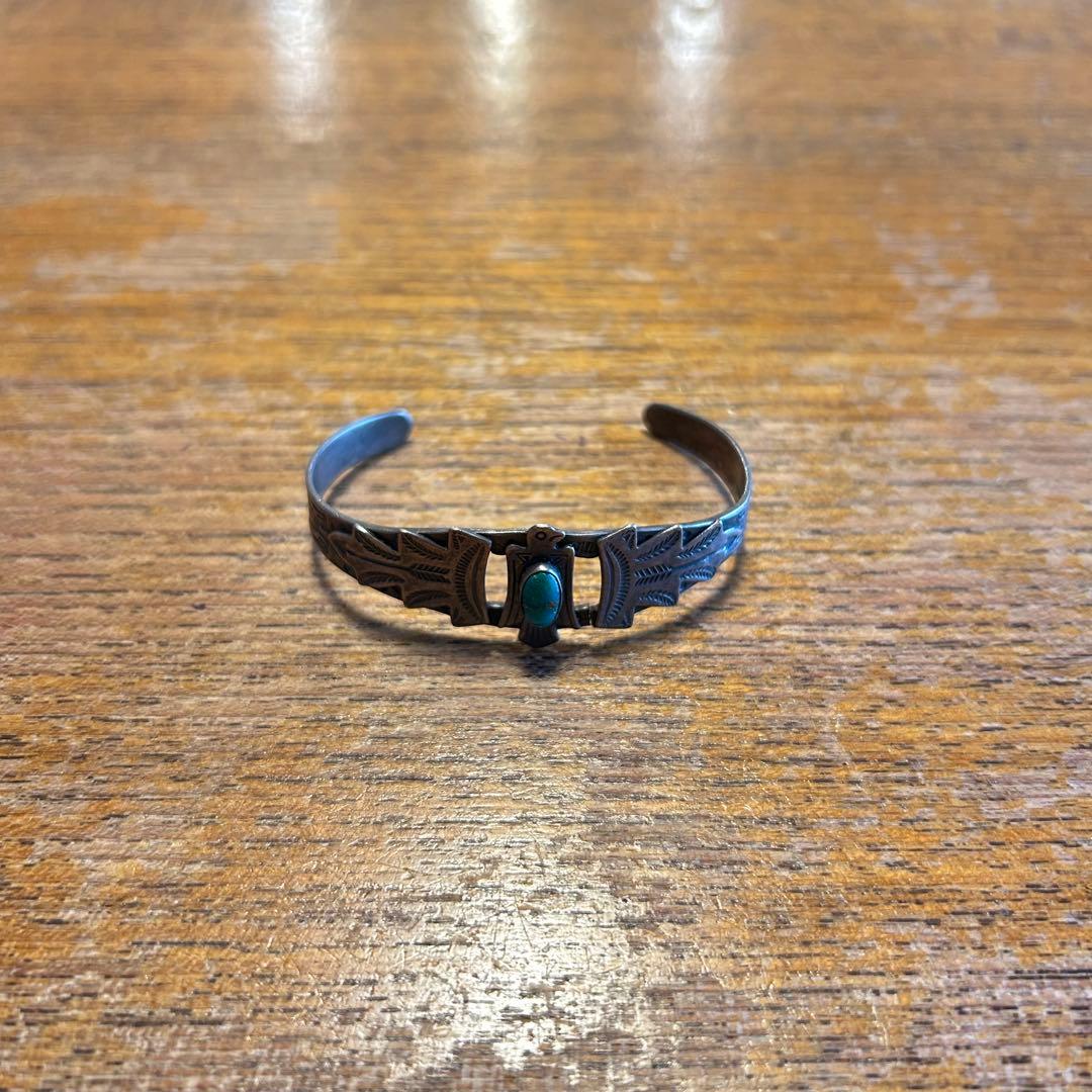 ナバホ族 ビンテージ バングル 40年代 サンダーバード 鳥 ターコイズ