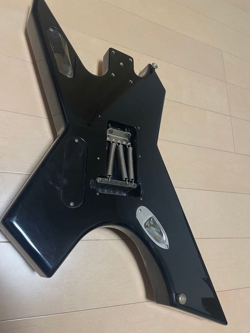 killerパイレーツ　ボディーのみです。ジャンク品 金紫ピンク凹凸自分で塗装。