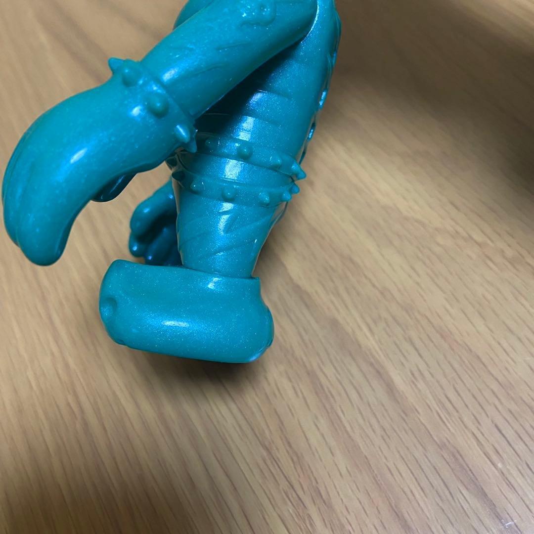 リアルへッド マッドバーバリアンズ 緑ラメ成型 未塗装 ソフビ 5416