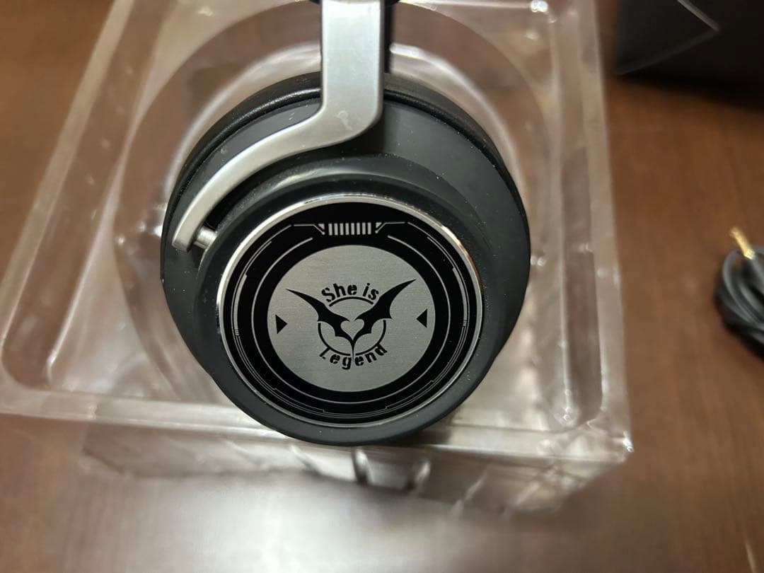 ヘブンバーンズレッド ワイヤレスヘッドホン AOW03　茅森ルカ ヘブバン