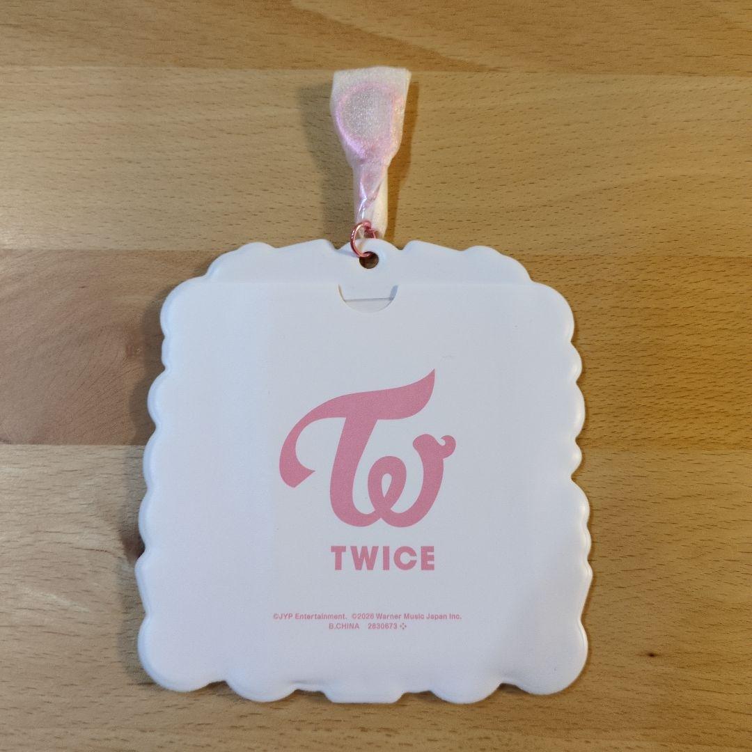 TWICE LOVELYS カードホルダー モブリー - メルカリ