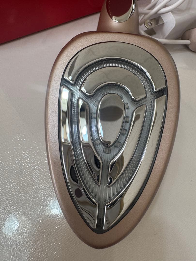 ME LA BOUM Eclat エクラ IKKOプロデュース 美顔器 - メルカリ