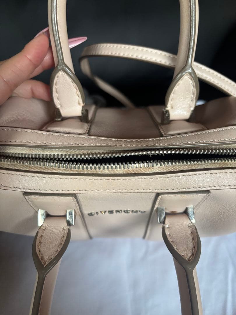 OneMall provides Mercari products: GIVENCHY ルクレツィア ミニ