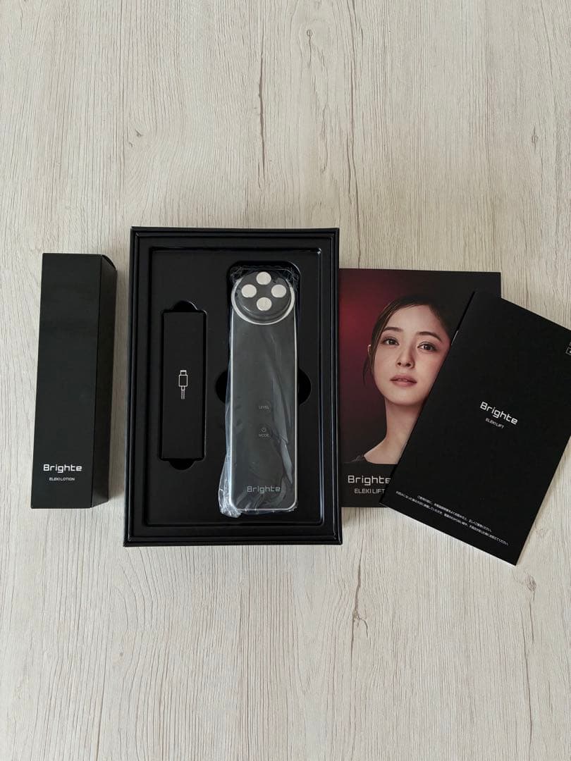 Brighte エレキリフト美顔器 Brighte（ブライト）ELEKI LIFT（エレキリフト）【美顔器】 -の商品